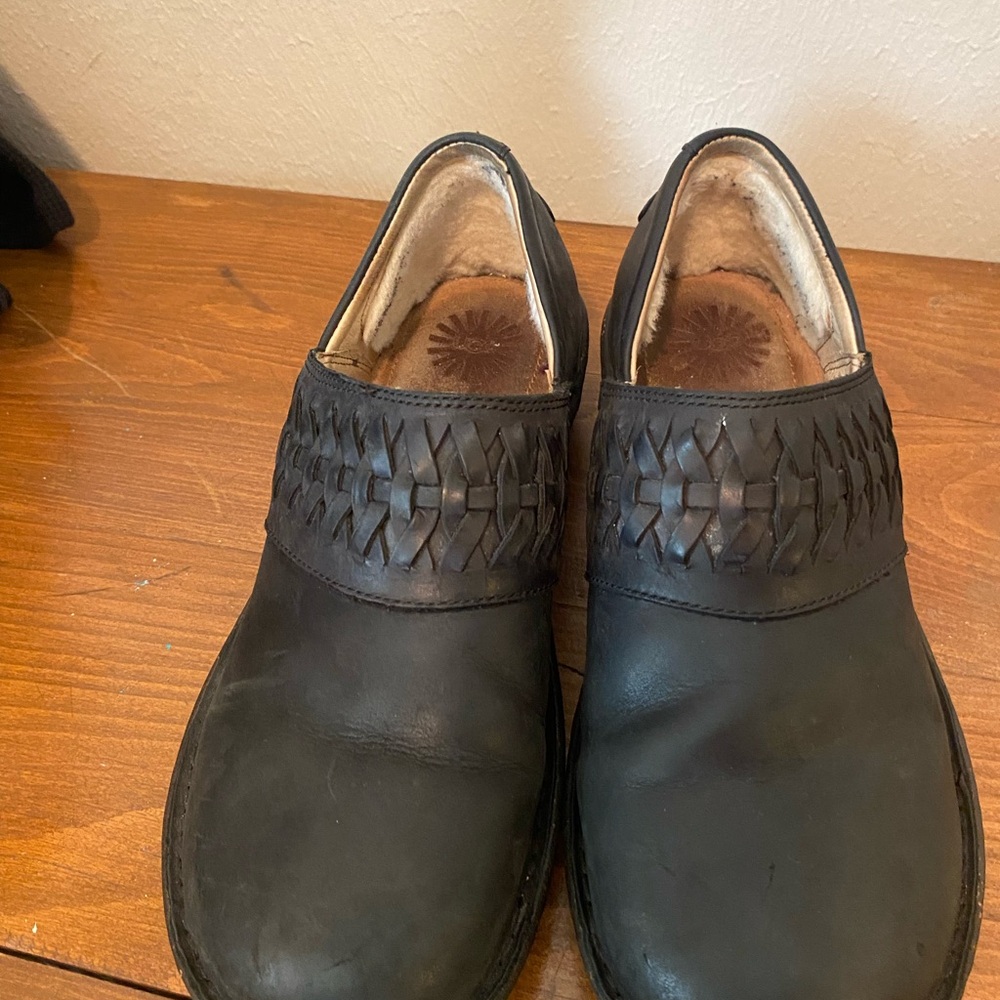 Women’s Anila Ugg Loafers/Booties Sz10 - Picture 2 of 5